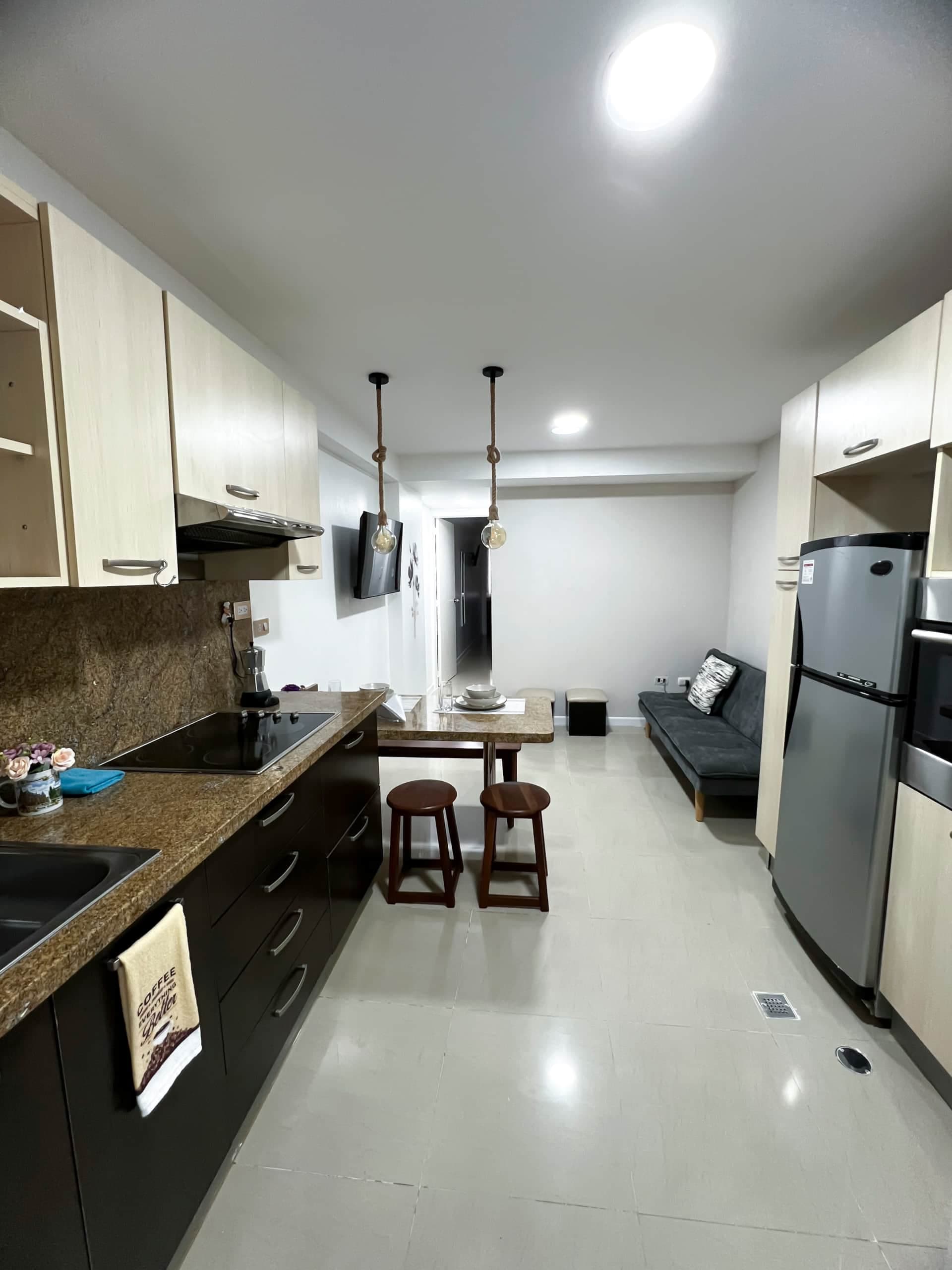 Living room at Suite El Ávila: comfort for three in La Boyera